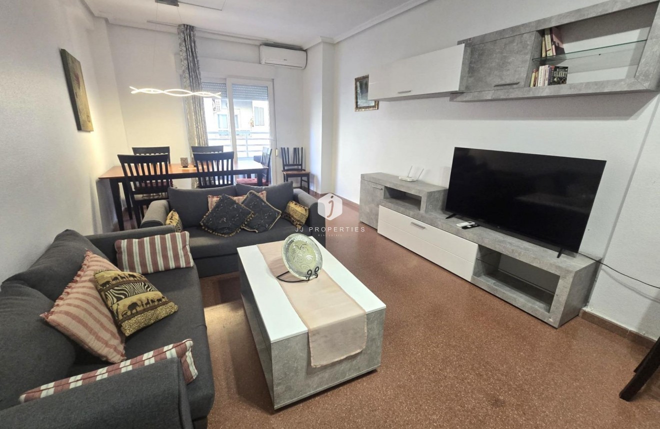 Tweedehands - Appartement / flat -
Torrevieja - Las Piscinas Naturales