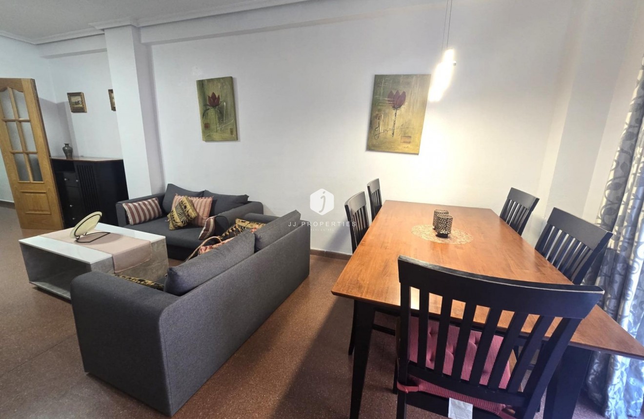 Tweedehands - Appartement / flat -
Torrevieja - Las Piscinas Naturales