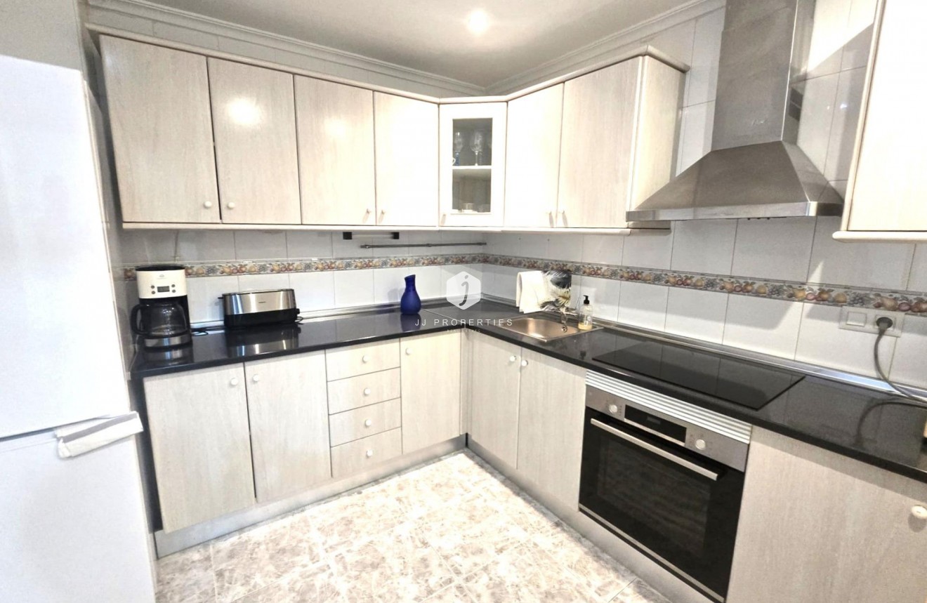 Tweedehands - Appartement / flat -
Torrevieja - Las Piscinas Naturales