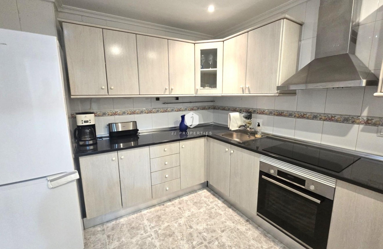 Tweedehands - Appartement / flat -
Torrevieja - Las Piscinas Naturales