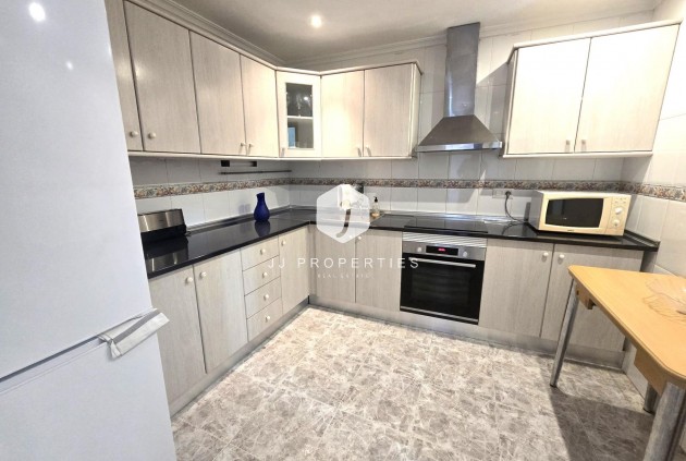 Tweedehands - Appartement / flat -
Torrevieja - Las Piscinas Naturales