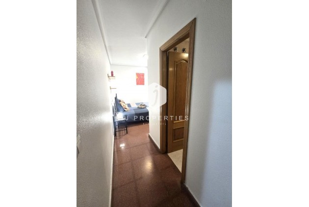 Tweedehands - Appartement / flat -
Torrevieja - Las Piscinas Naturales