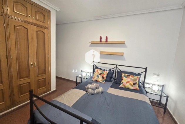 Tweedehands - Appartement / flat -
Torrevieja - Las Piscinas Naturales