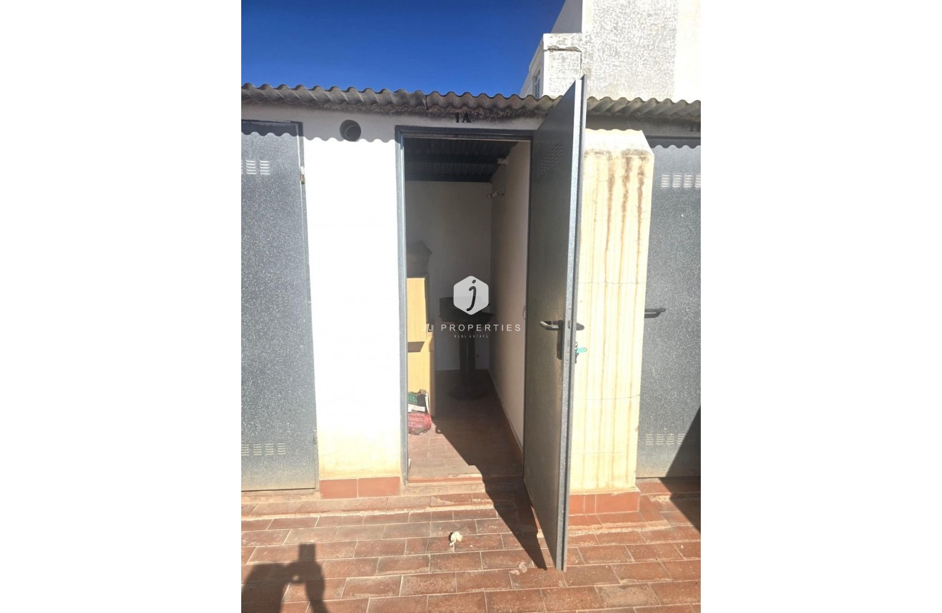 Tweedehands - Appartement / flat -
Torrevieja - Las Piscinas Naturales