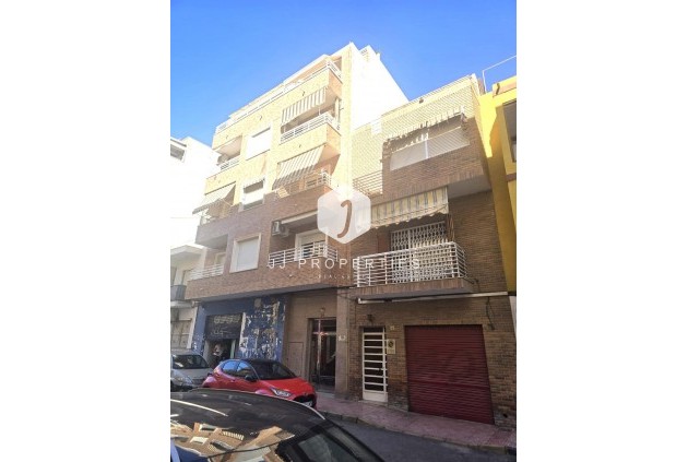 Tweedehands - Appartement / flat -
Torrevieja - Las Piscinas Naturales