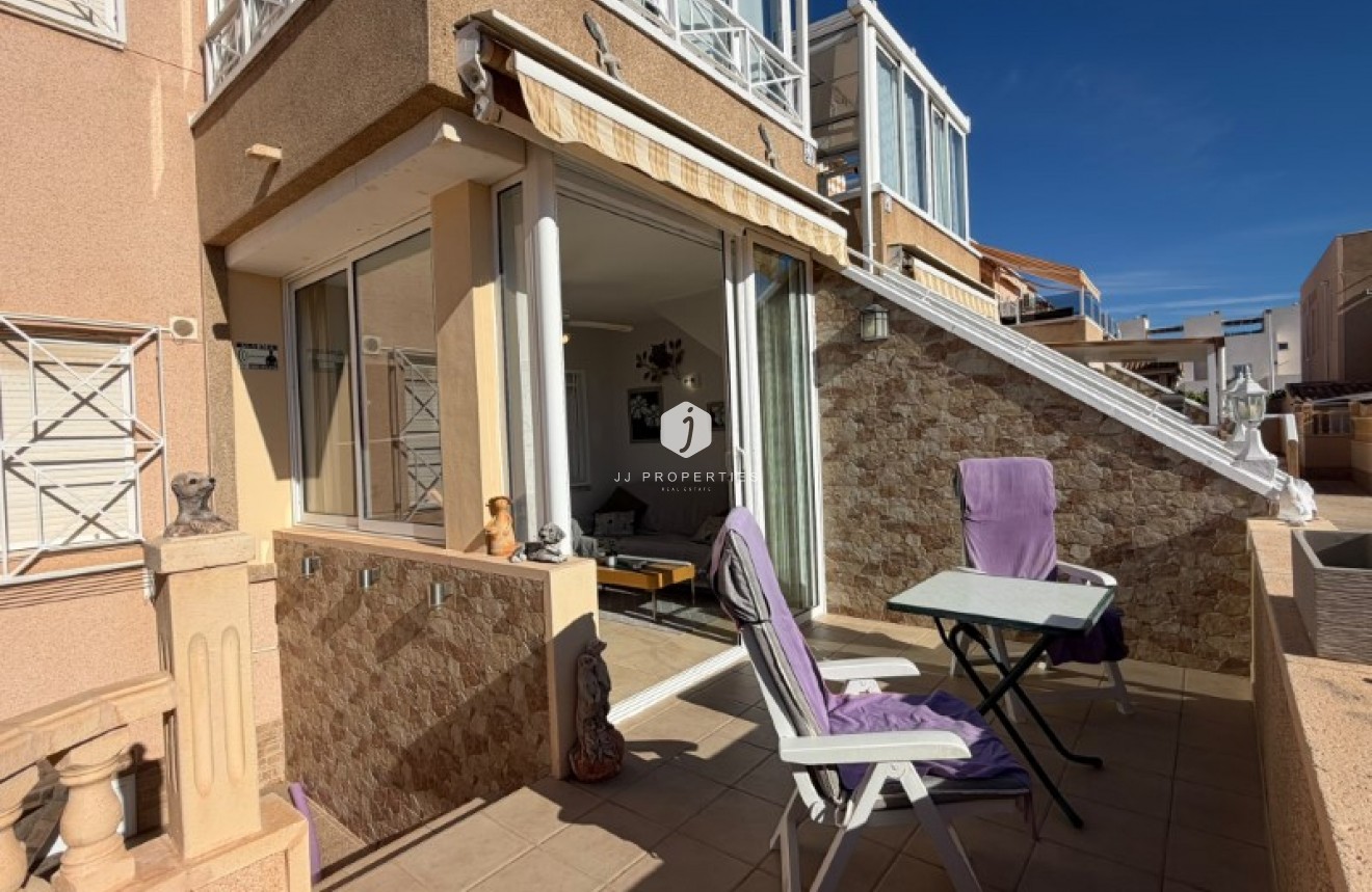 Resale - Apartment / flat -
Torrevieja - Costa Blanca
