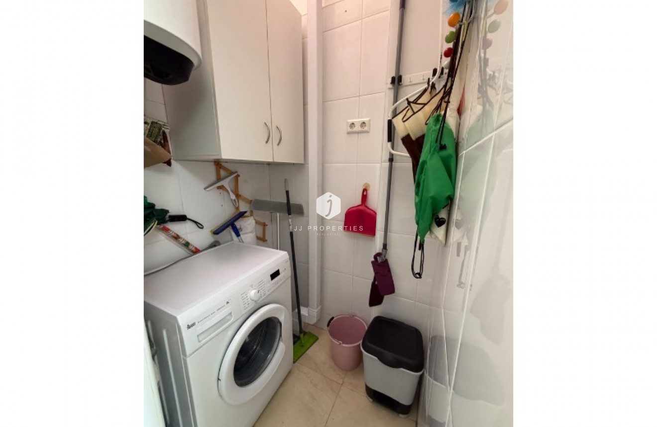 Resale - Apartment / flat -
Torrevieja - Costa Blanca