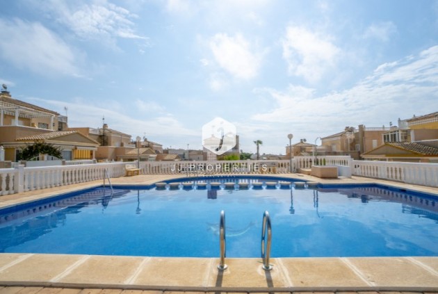 Resale - Apartment / flat -
Torrevieja - Costa Blanca