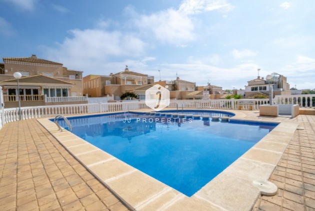 Resale - Apartment / flat -
Torrevieja - Costa Blanca