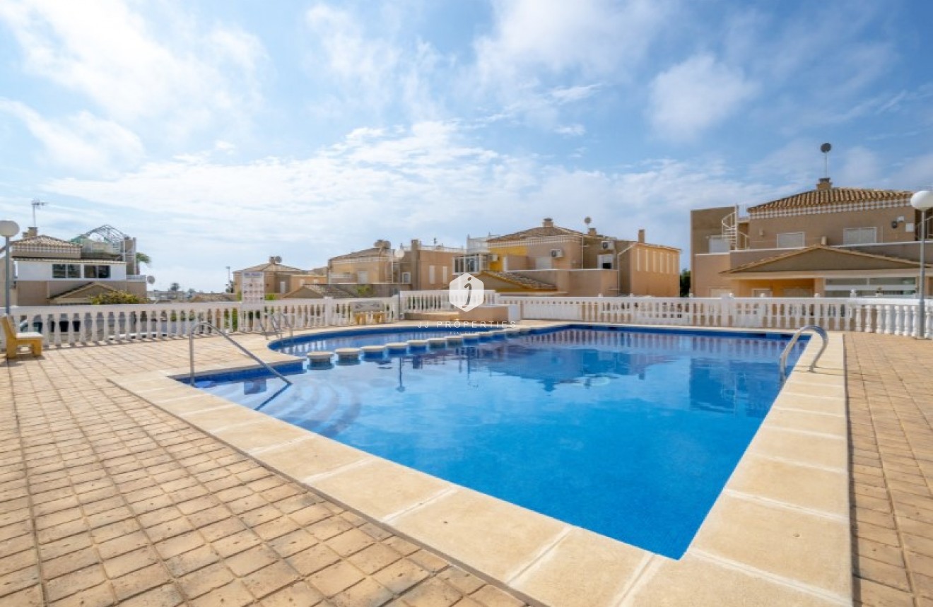 Resale - Apartment / flat -
Torrevieja - Costa Blanca