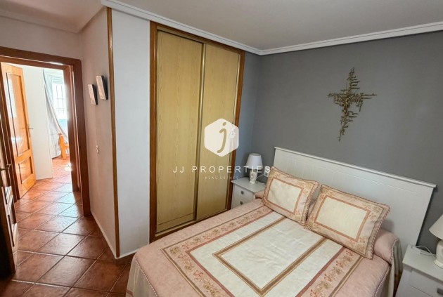 Tweedehands - Appartement / flat -
Torrevieja - Playa del Cura