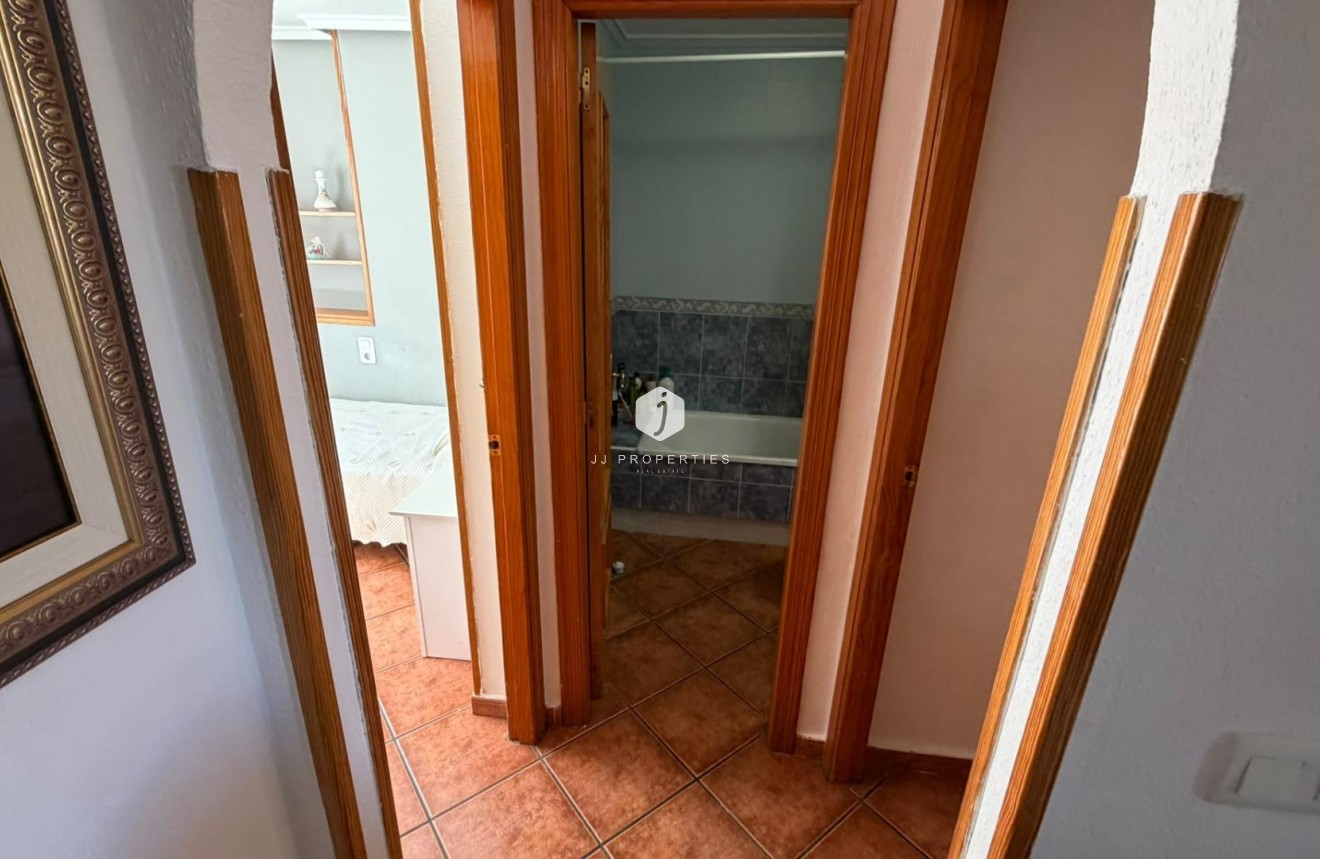 Tweedehands - Appartement / flat -
Torrevieja - Playa del Cura