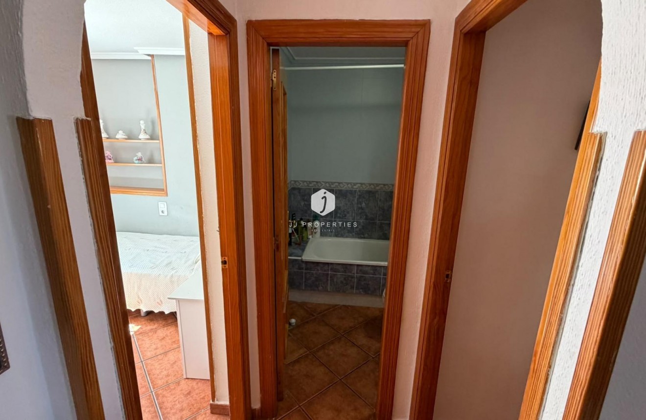 Tweedehands - Appartement / flat -
Torrevieja - Playa del Cura