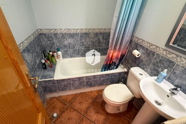 Tweedehands - Appartement / flat -
Torrevieja - Playa del Cura