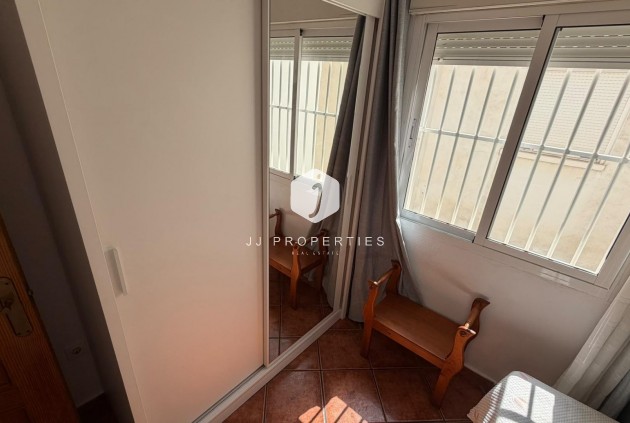 Tweedehands - Appartement / flat -
Torrevieja - Playa del Cura