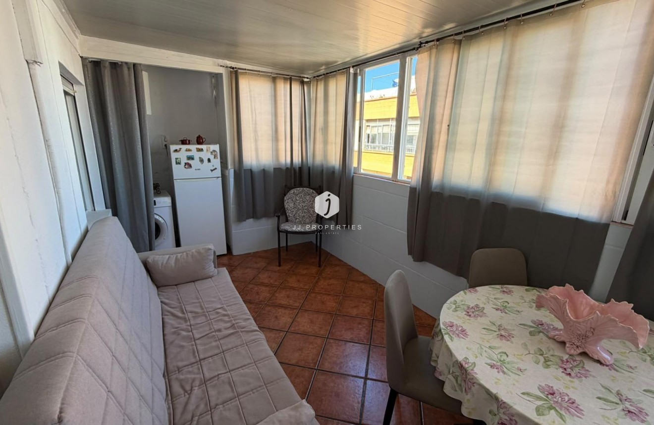 Tweedehands - Appartement / flat -
Torrevieja - Playa del Cura