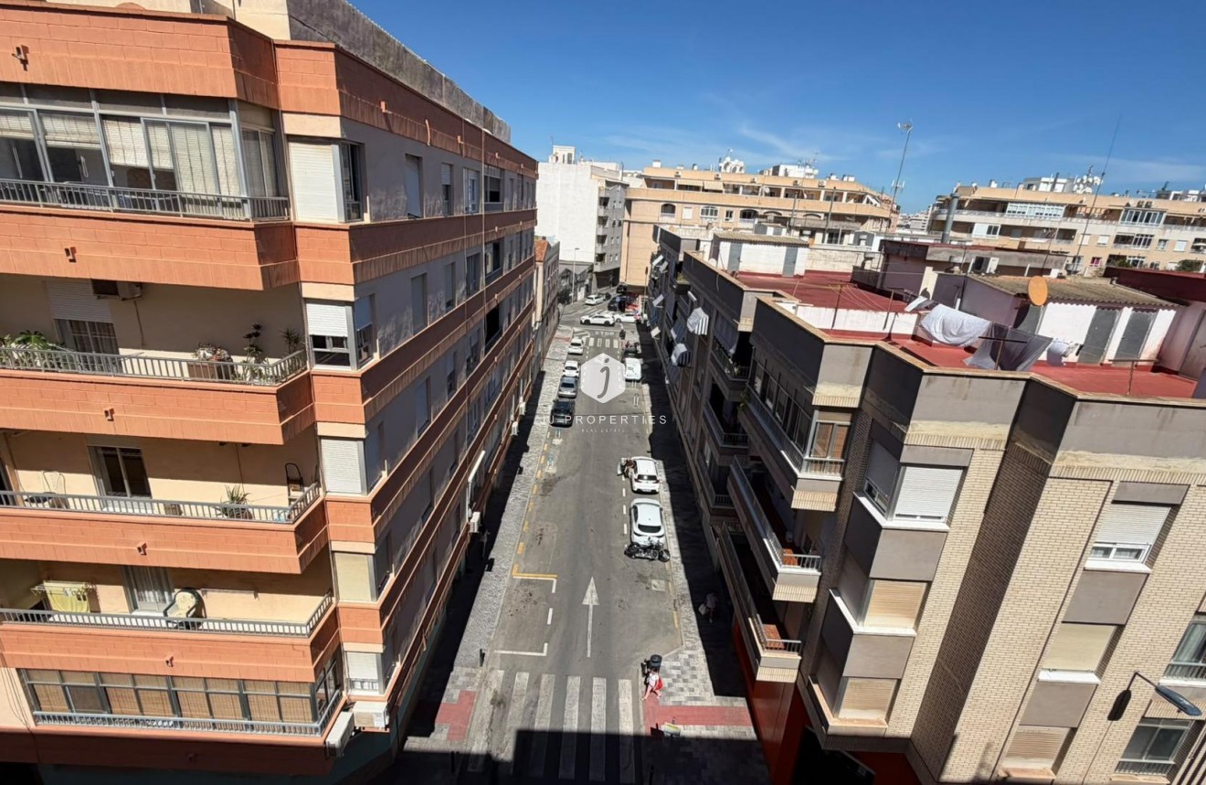 Tweedehands - Appartement / flat -
Torrevieja - Playa del Cura