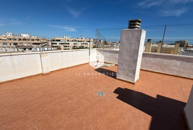 Tweedehands - Appartement / flat -
Torrevieja - Playa del Cura