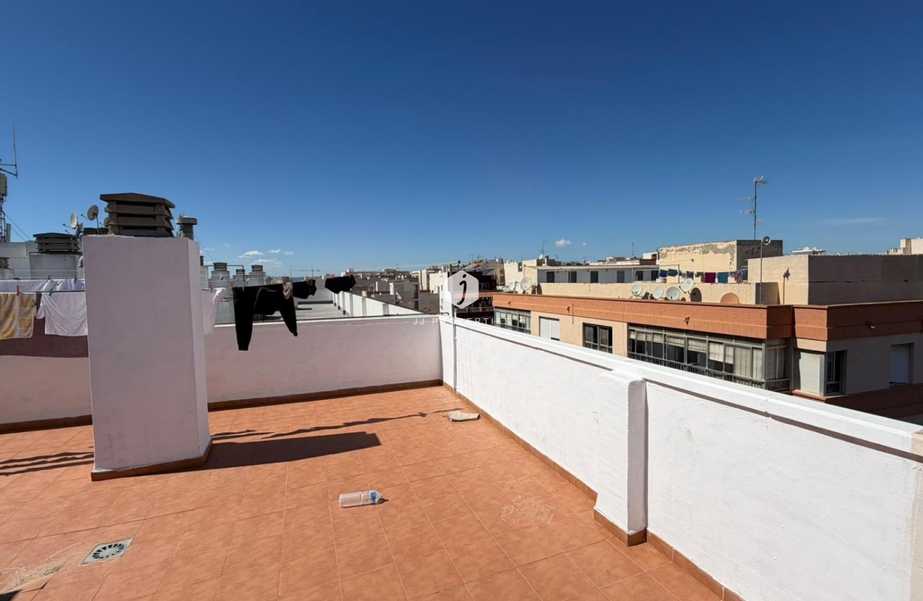 Tweedehands - Appartement / flat -
Torrevieja - Playa del Cura