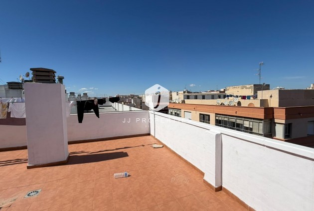 Tweedehands - Appartement / flat -
Torrevieja - Playa del Cura