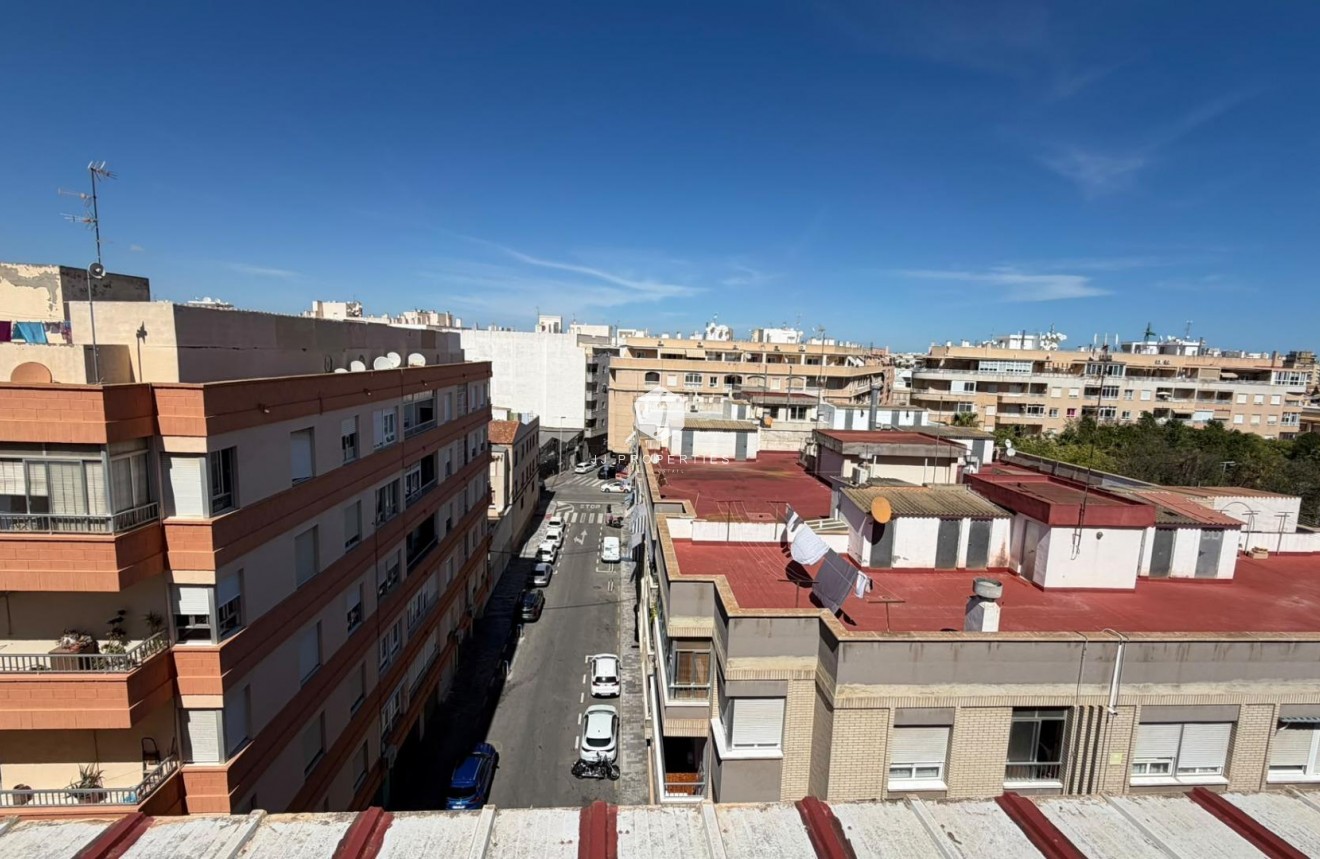 Tweedehands - Appartement / flat -
Torrevieja - Playa del Cura