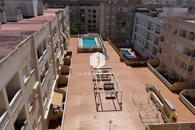 Tweedehands - Appartement / flat -
Torrevieja - Playa del Cura
