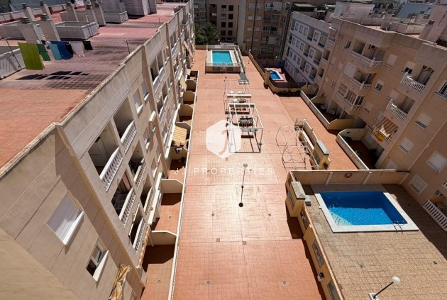 Tweedehands - Appartement / flat -
Torrevieja - Playa del Cura