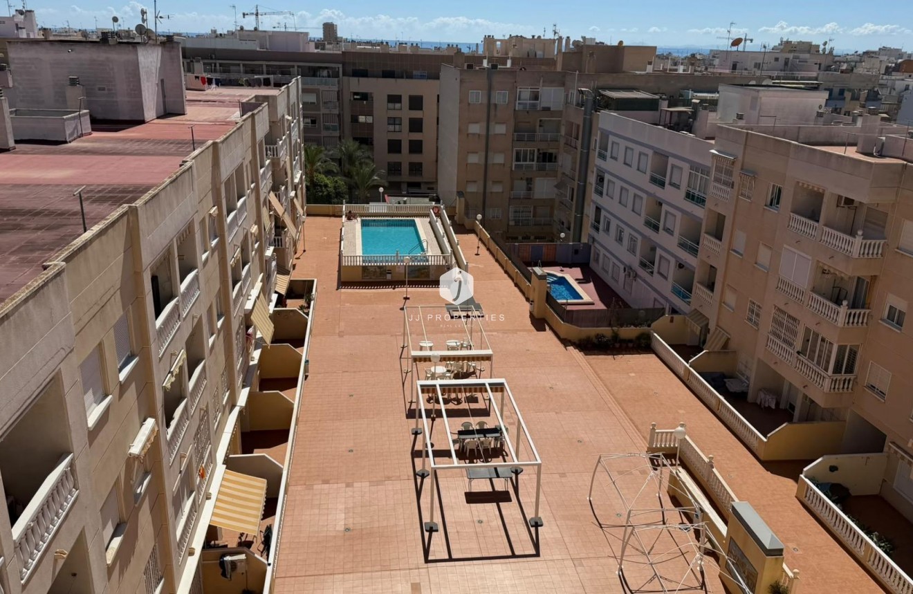 Tweedehands - Appartement / flat -
Torrevieja - Playa del Cura