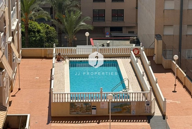 Tweedehands - Appartement / flat -
Torrevieja - Playa del Cura