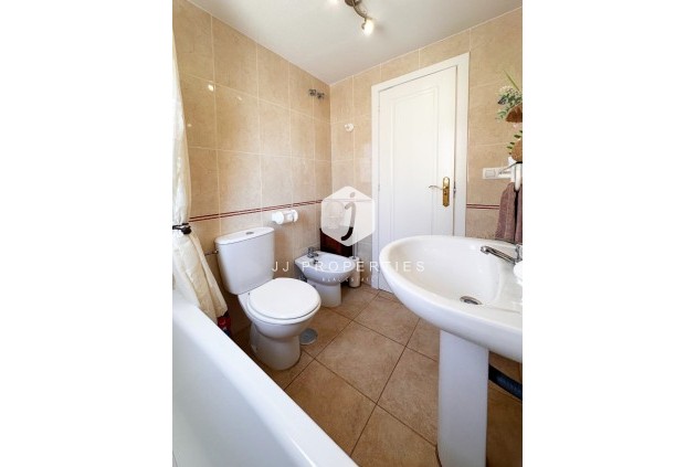 Resale - Bungalow -
Torrevieja - Costa Blanca