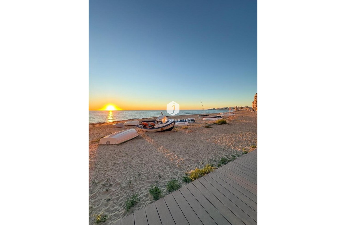 Segunda mano - Apartamento / piso -
Torrelamata - Costa Blanca