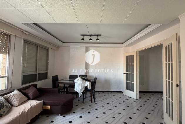 Resale - Apartment / flat -
Torrevieja - Centro
