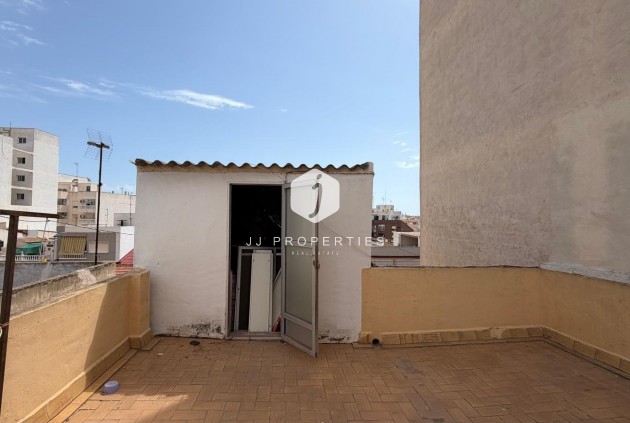 Resale - Apartment / flat -
Torrevieja - Centro