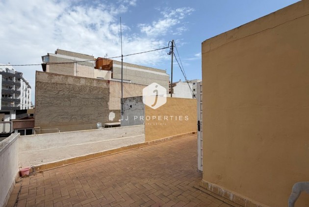Resale - Apartment / flat -
Torrevieja - Centro