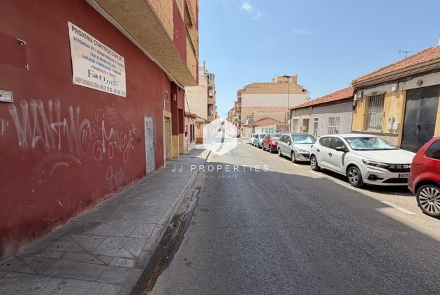 Resale - Apartment / flat -
Torrevieja - Centro