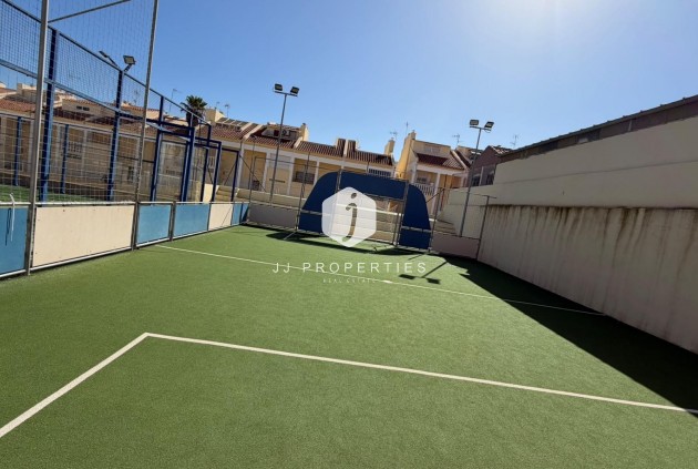 Resale - Apartment / flat -
Torrevieja - Torreblanca