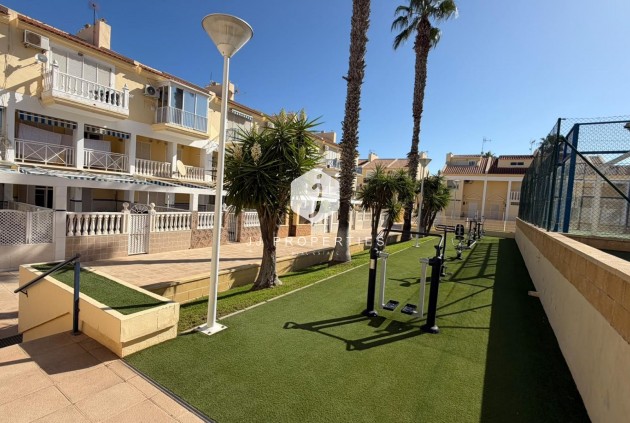 Resale - Apartment / flat -
Torrevieja - Torreblanca
