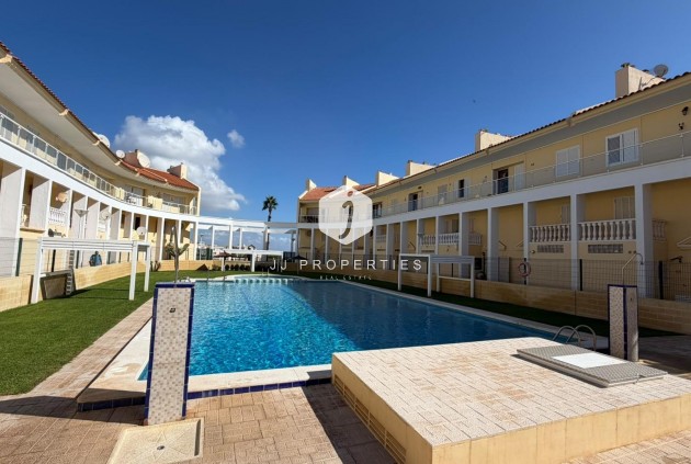 Resale - Apartment / flat -
Torrevieja - Torreblanca
