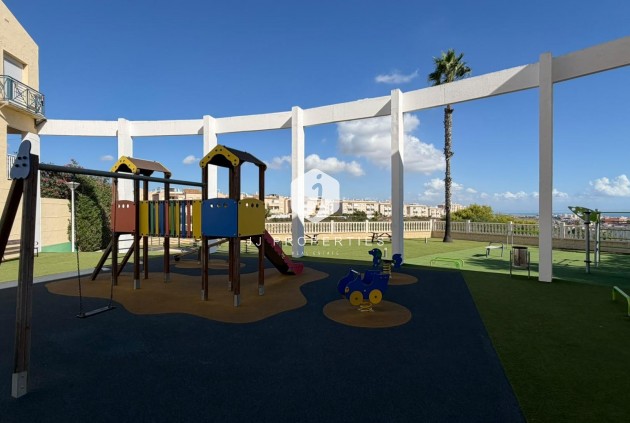 Resale - Apartment / flat -
Torrevieja - Torreblanca