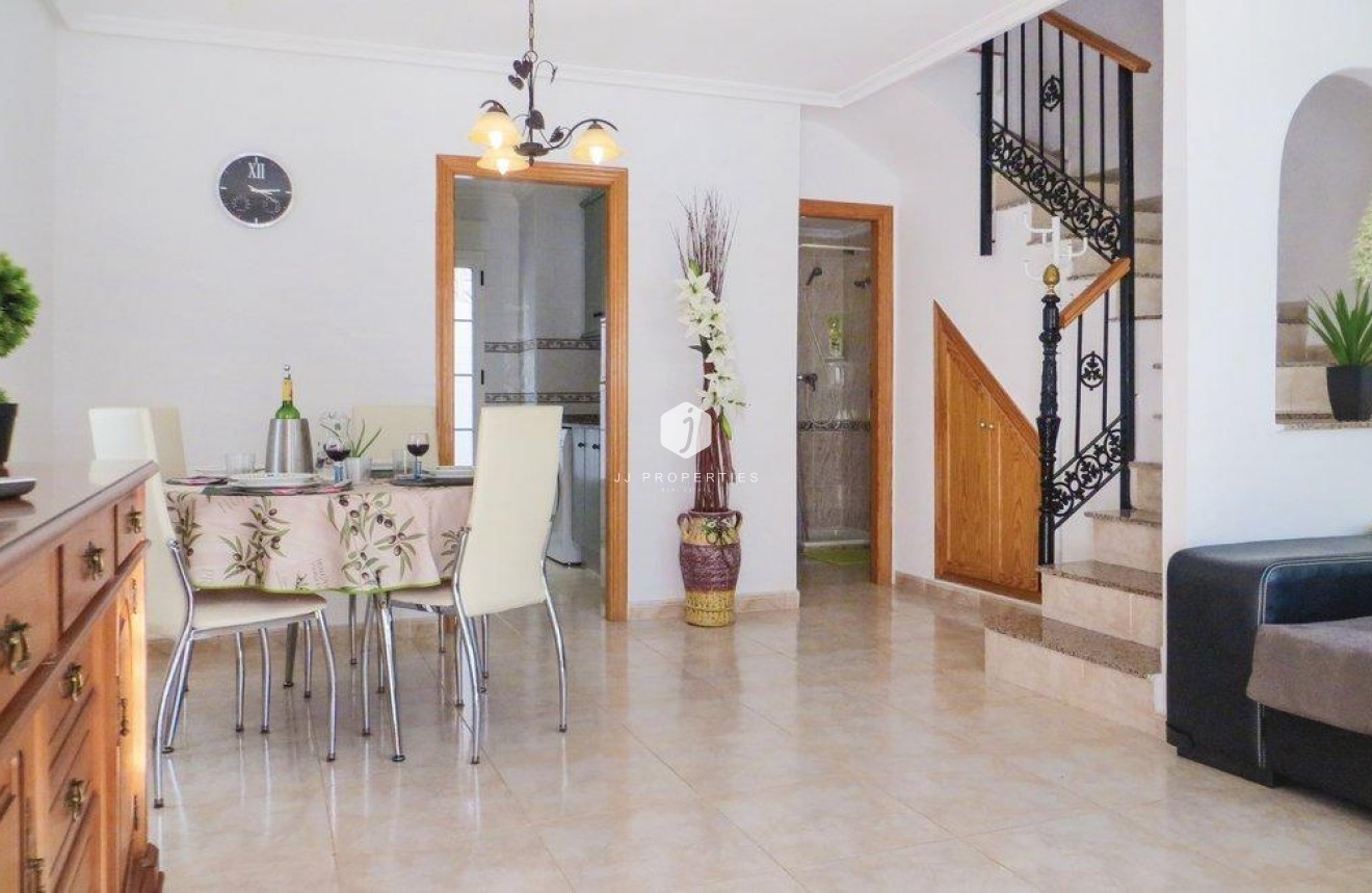Resale - Chalet -
Torrevieja - Carrefour