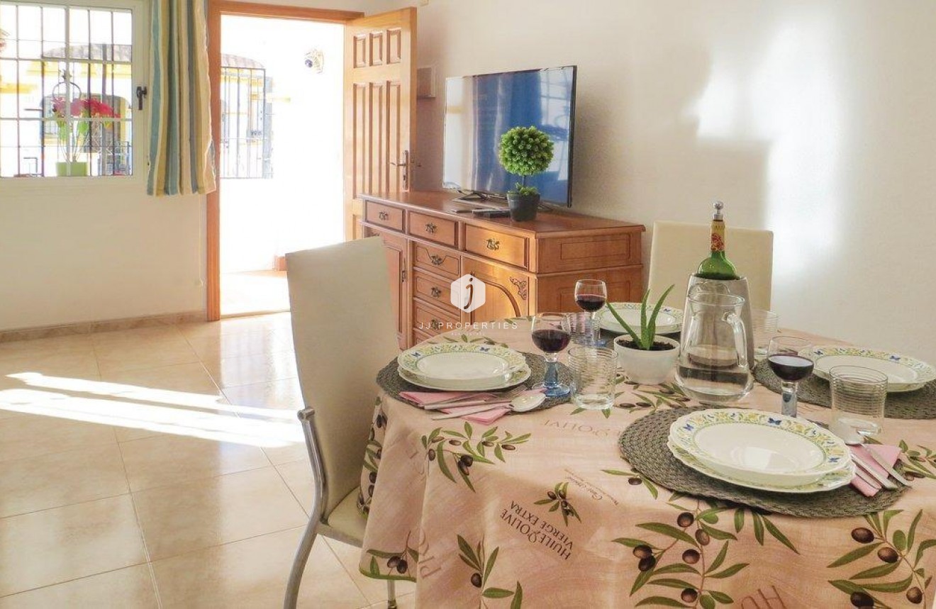 Resale - Chalet -
Torrevieja - Carrefour