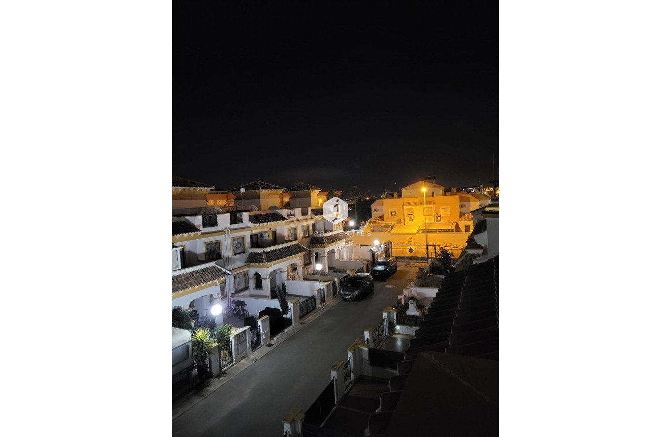 Resale - Chalet -
Torrevieja - Carrefour
