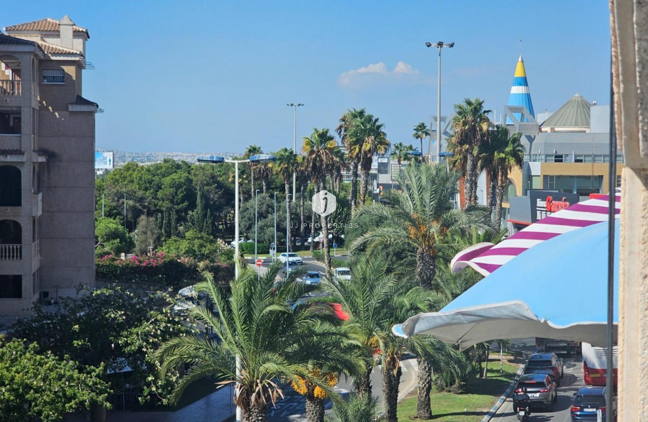 Tweedehands - Appartement / flat -
Torrevieja - PARQUE DE LAS NACIONES