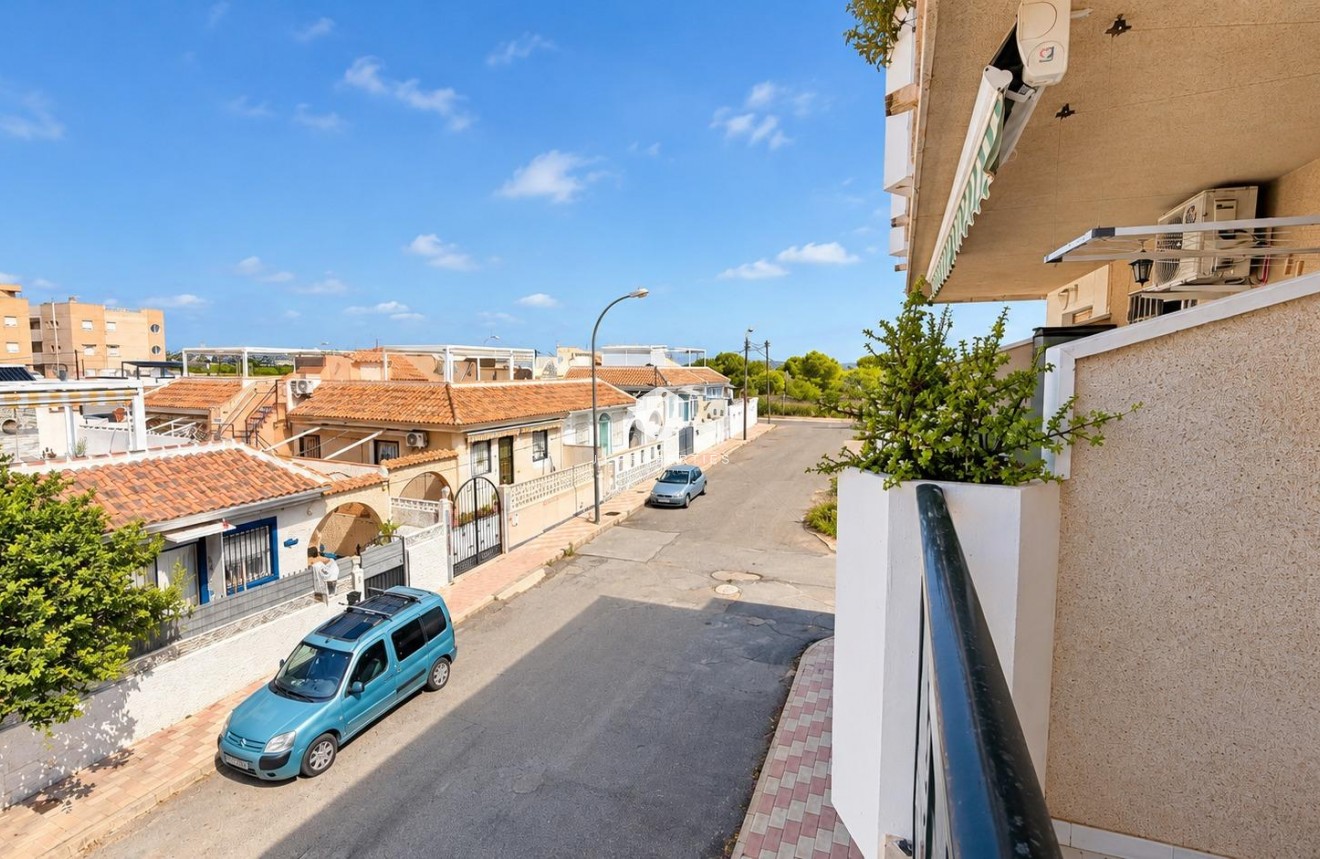 Tweedehands - Appartement / flat -
Torrevieja - La Siesta - El Salado - Torreta
