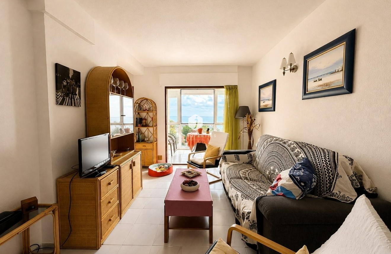 Long Term Rental - Apartment / flat -
Torrevieja - Cabo cervera