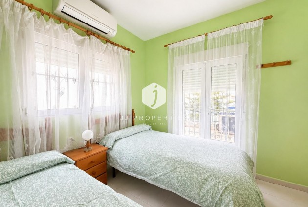 Long Term Rental - Chalet -
Torrevieja - Nueva Torrevieja