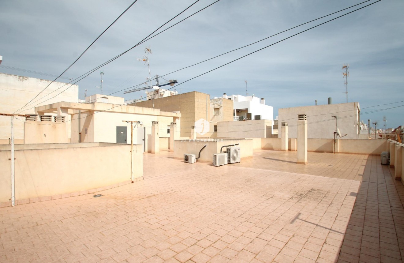 Aus zweiter Hand - Wohnung -
Torrevieja - Las Piscinas Naturales