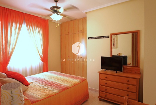 Aus zweiter Hand - Wohnung -
Torrevieja - Las Piscinas Naturales