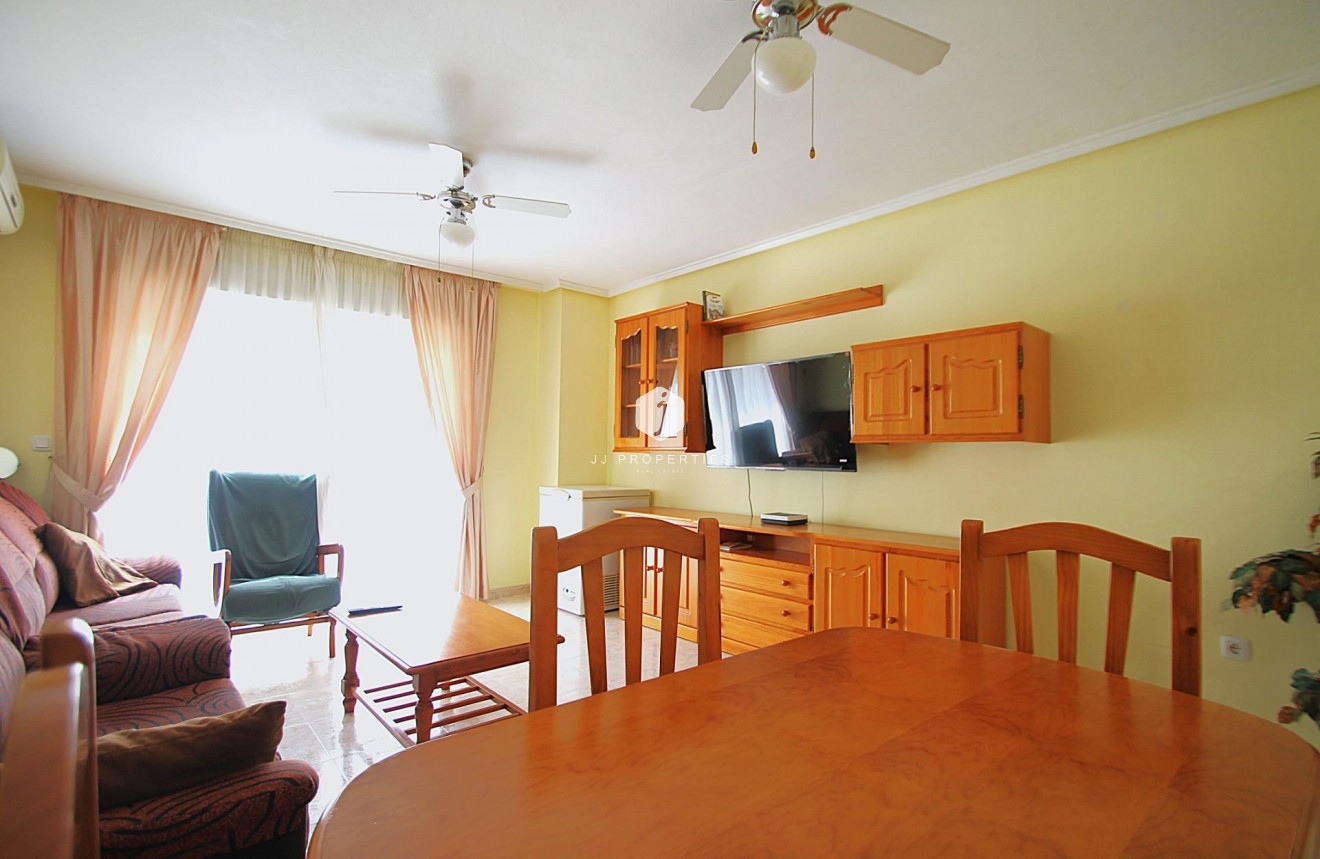 Aus zweiter Hand - Wohnung -
Torrevieja - Las Piscinas Naturales