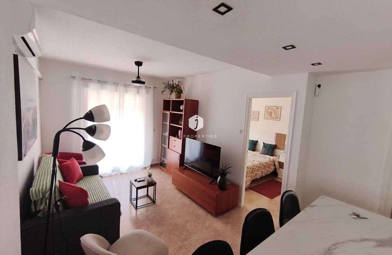 Aus zweiter Hand - Penthouse -
Torrevieja - PARQUE DE LAS NACIONES